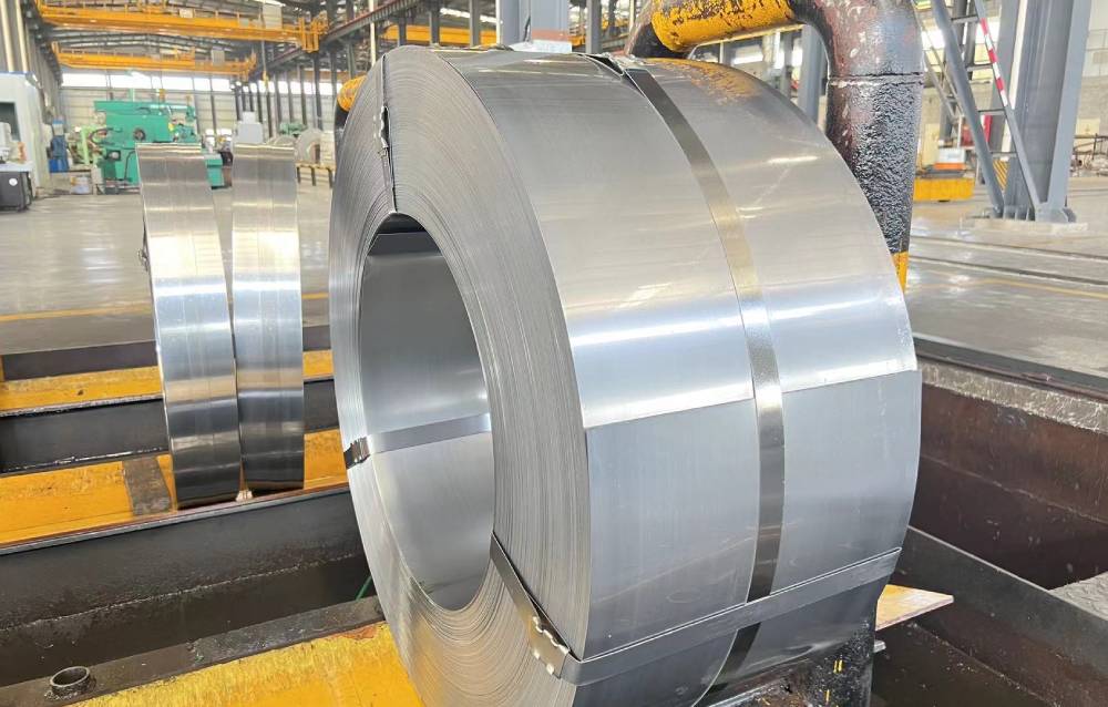 Annealed steel strip